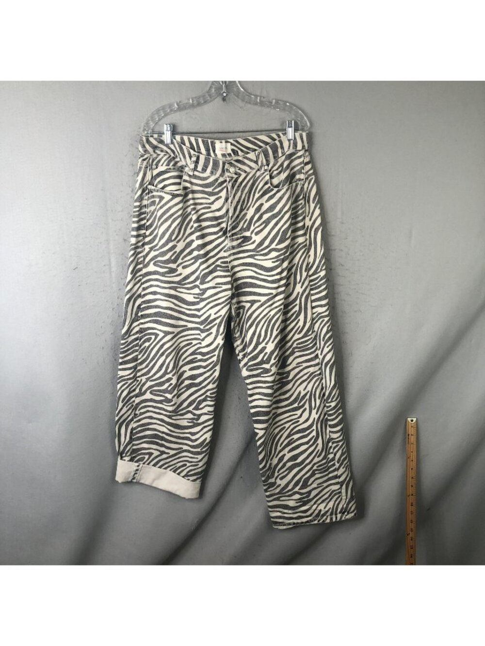 Mikuta Jeans Womens 32 White Zebra Animal Print High Rise Straight Relaxed Denim